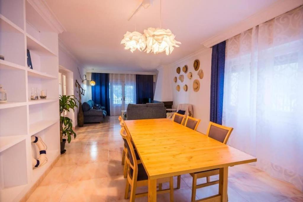 Chalet En Aguadulce Con Piscina Privada Bagian luar foto