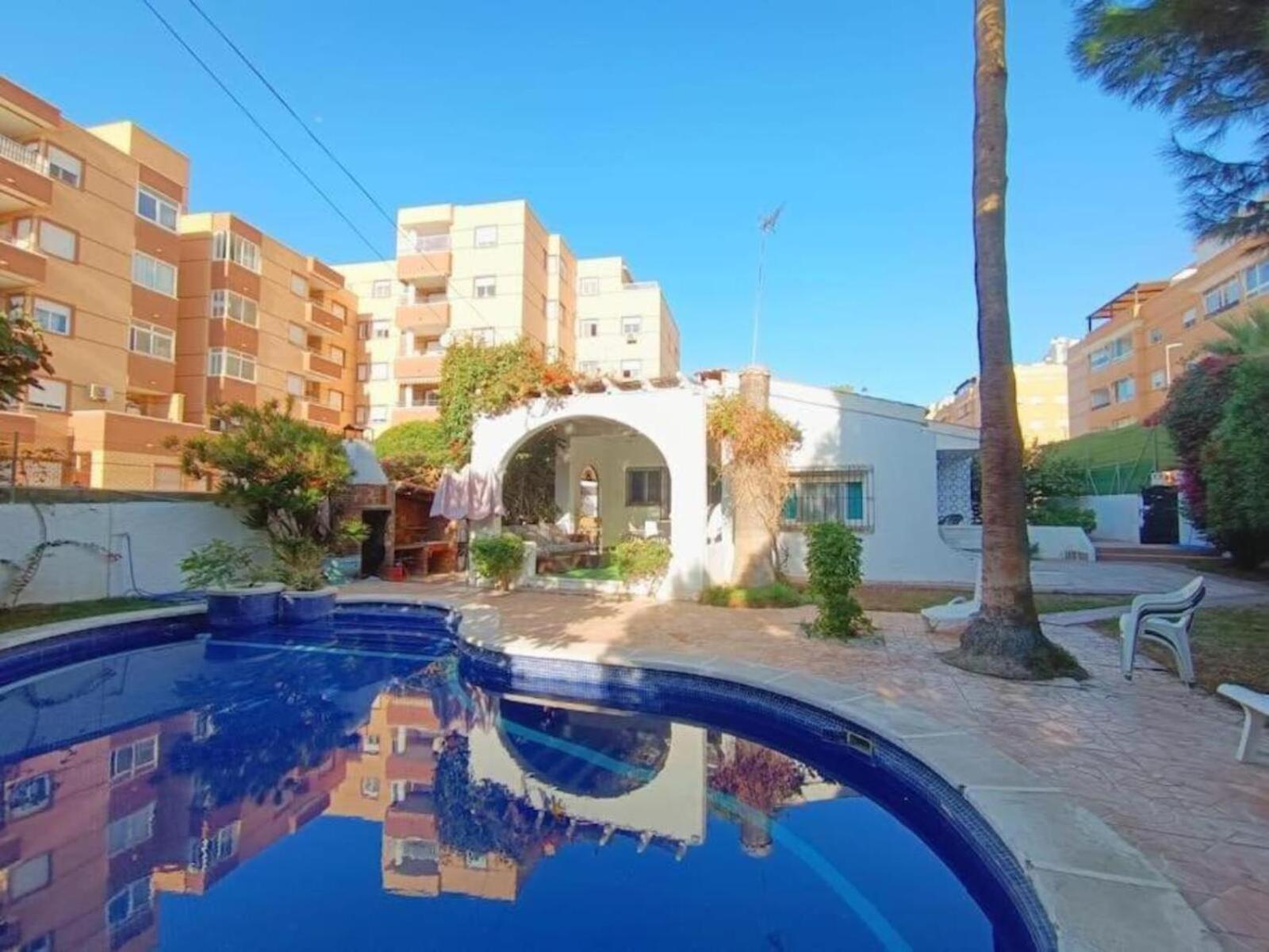 Chalet En Aguadulce Con Piscina Privada Bagian luar foto